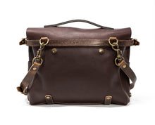 Load image into Gallery viewer, Postman Eclair Bag (M)